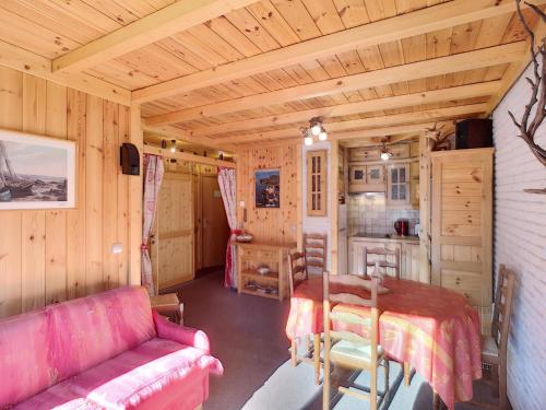 Appartement Les Menuires, 4 pièces, 6 personnes - FR-1-178-17