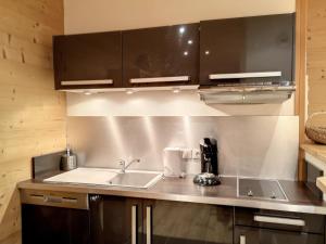 Appartement Les Menuires, 4 pièces, 6 personnes - FR-1-178-177