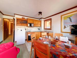 Appartement Les Menuires, 4 pièces, 6 personnes - FR-1-344-792
