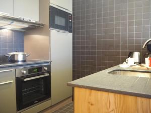 Appartement Les Menuires, 4 pièces, 8 personnes - FR-1-344-427