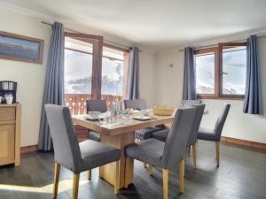Appartement Les Menuires, 4 pièces, 8 personnes - FR-1-344-760