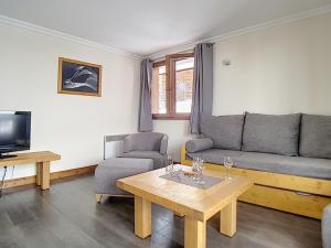 Appartement Les Menuires, 4 pièces, 8 personnes - FR-1-344-799