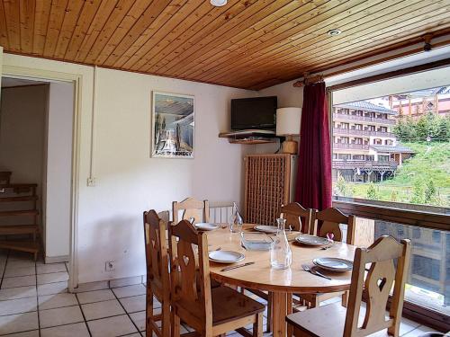 Appartement Les Menuires, 4 pièces, 8 personnes - FR-1-344-942