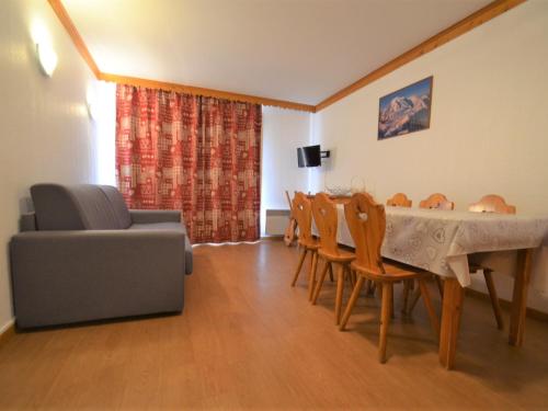 Appartement Les Menuires, 4 pièces, 8 personnes - FR-1-452-180