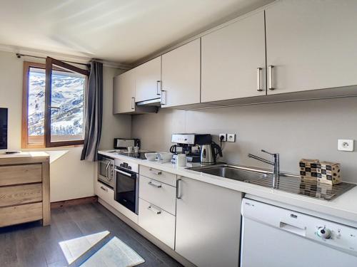 Appartement Les Menuires, 5 pièces, 10 personnes - FR-1-344-135