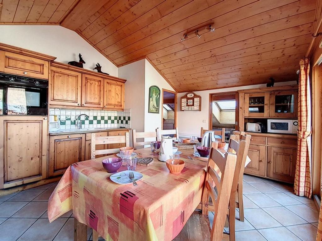 Appartement Les Menuires, 5 pièces, 8 personnes - FR-1-344-749 Hameau des marmottes, 73440 Levassaix