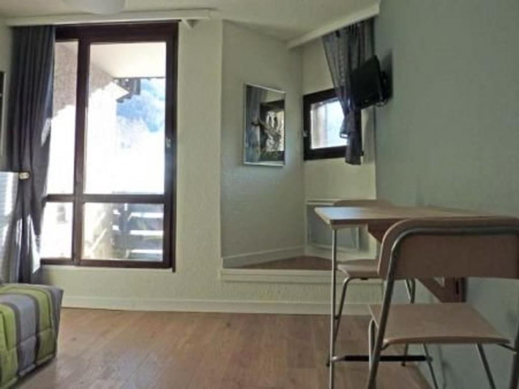 Appartement Les Orres, 1 pièce, 2 personnes - FR-1-322-131 Le Boussolenc NÂ° L812 - Place Emile Hodoul -, 05200 Les Orres