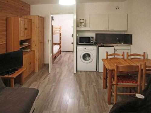 Appartement Les Orres, 1 pièce, 4 personnes - FR-1-322-471