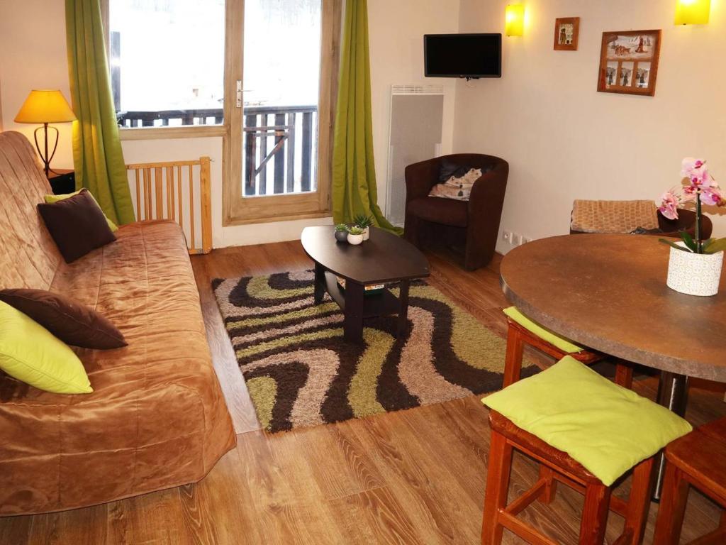 Appartement Appartement Les Orres, 1 pièce, 4 personnes - FR-1-322-518 CAIRN N°1004 Place Emile Hodoul 05200 Les Orres