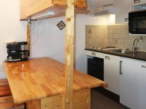 Appartement Les Orres, 1 pièce, 4 personnes - FR-1-322-61