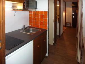 Appartement Les Orres, 1 pièce, 4 personnes - FR-1-322-9