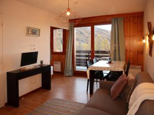 Appartement Appartement Les Orres, 2 pièces, 4 personnes - FR-1-322-33 La Combe D Or NÂ°203 - Chemin De Pra Paisset - 05200 Les Orres Provence-Alpes-Côte d\'Azur