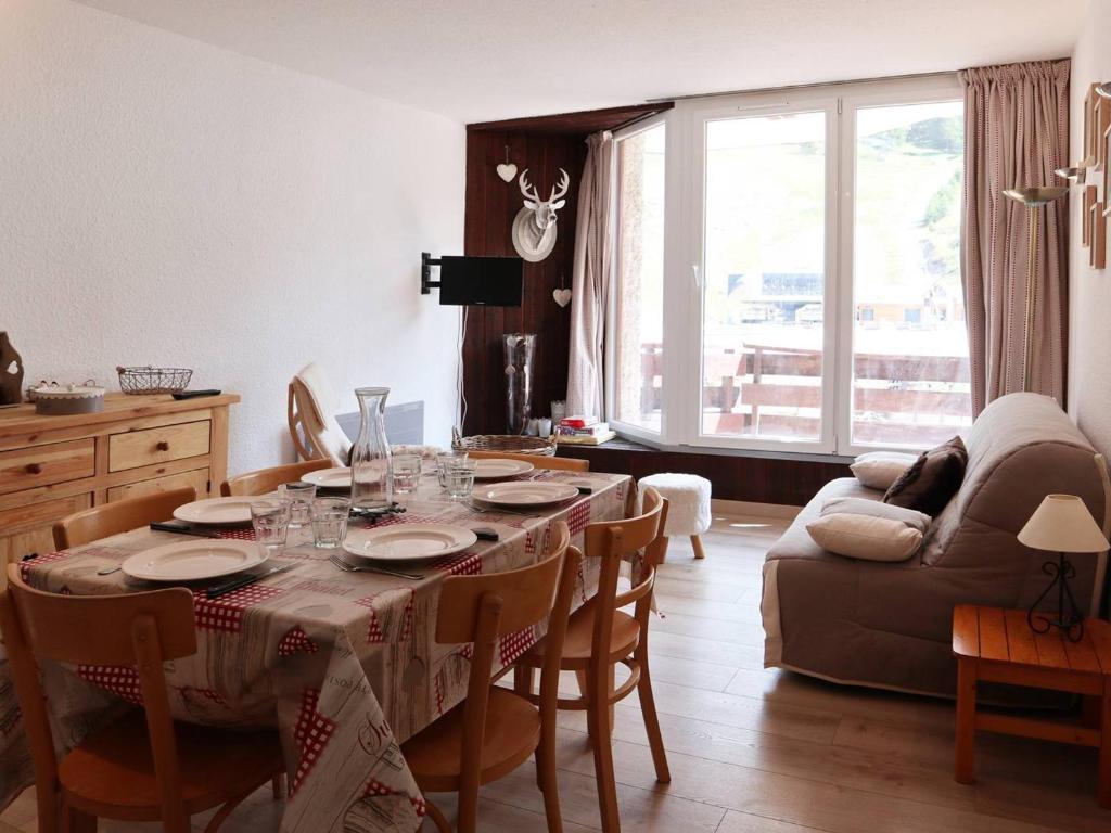 Appartement Appartement Les Orres, 2 pièces, 6 personnes - FR-1-322-442 LES CARLINES N°205 Place Emile Hodoul 05200 Les Orres