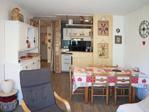 Appartement Les Orres, 2 pièces, 8 personnes - FR-1-322-87