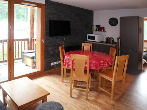 Appartement Les Orres, 3 pièces, 8 personnes - FR-1-322-484
