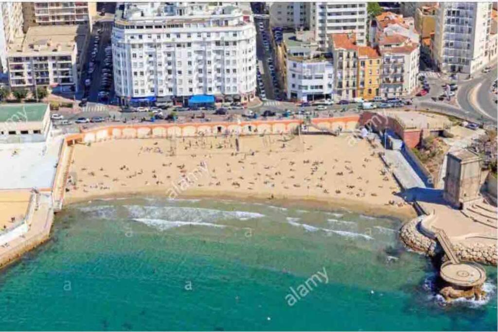 Appartement Appartement les pieds dans l’eau 8 Rue des Catalans 13007 Marseille