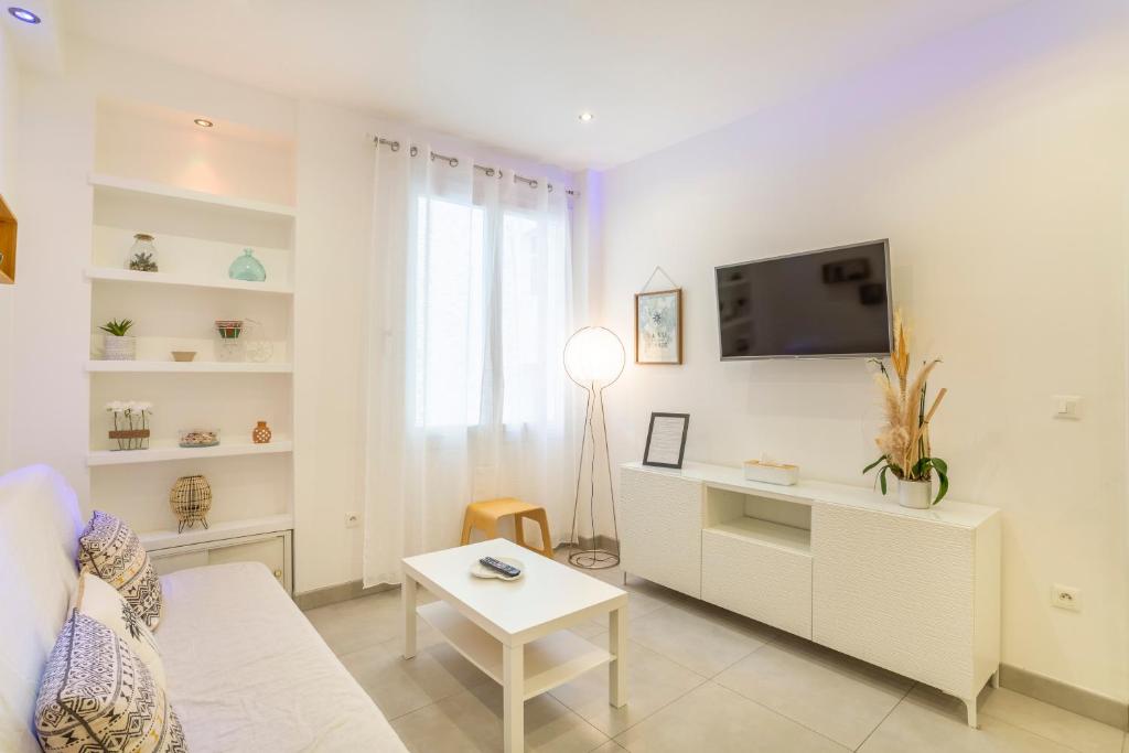 APPARTEMENT LES PIEDS DANS L'EAU parking 38b Rue Papety, 13007 Marseille