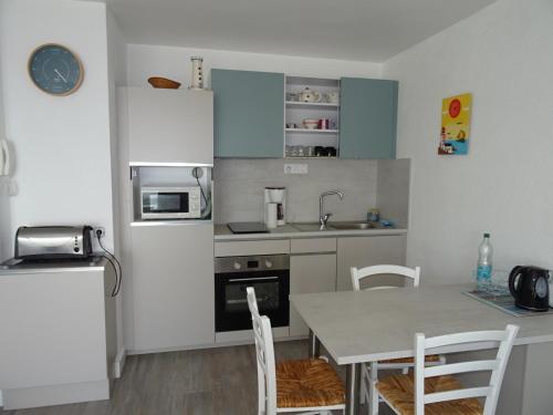 Appartement Les Sables-d'Olonne, 1 pièce, 3 personnes - FR-1-92-608