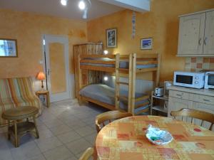 Appartement Les Sables-d'Olonne, 1 pièce, 4 personnes - FR-1-92-911