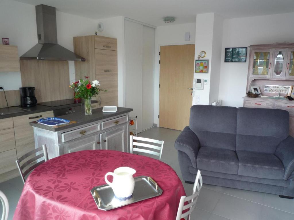 Appartement Les Sables-d'Olonne, 2 pièces, 2 personnes - FR-1-92-593 41 Boulevard Laplace - -, 85100 Les Sables dʼOlonne