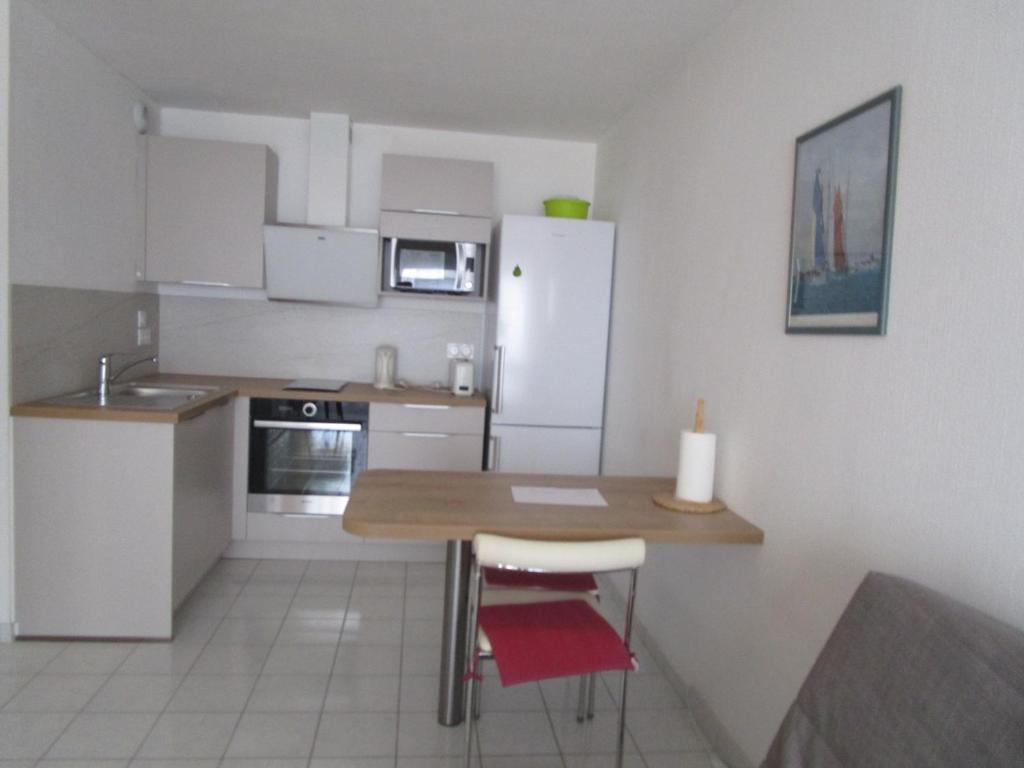 Appartement Appartement Les Sables-d'Olonne, 2 pièces, 4 personnes - FR-1-197-145 24-26 Cours Blossac  - Residence L Amiral Bat A N 19  - 85100 Les Sables dʼOlonne