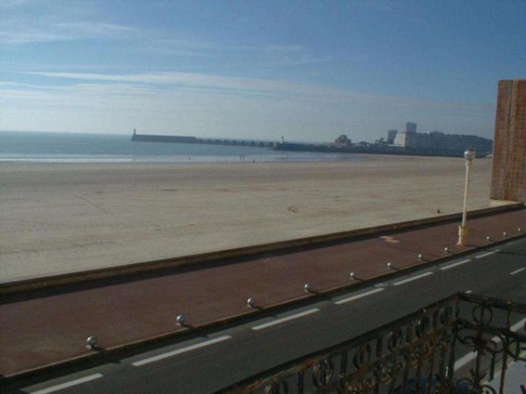 Appartement Appartement Les Sables-d'Olonne, 2 pièces, 4 personnes - FR-1-197-196 10, Promenade Lafargue   - 1Er Ãtage Ou 5, Rue Du Remblai - 85100 Les Sables dʼOlonne