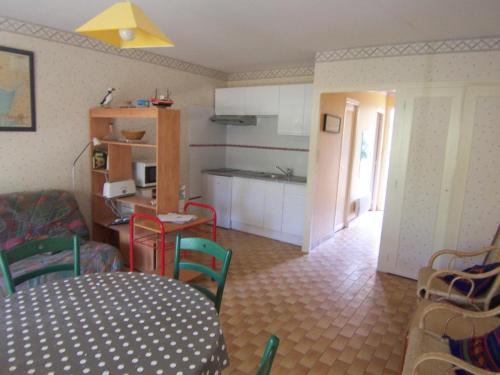 Appartement Les Sables-d'Olonne, 2 pièces, 4 personnes - FR-1-197-234