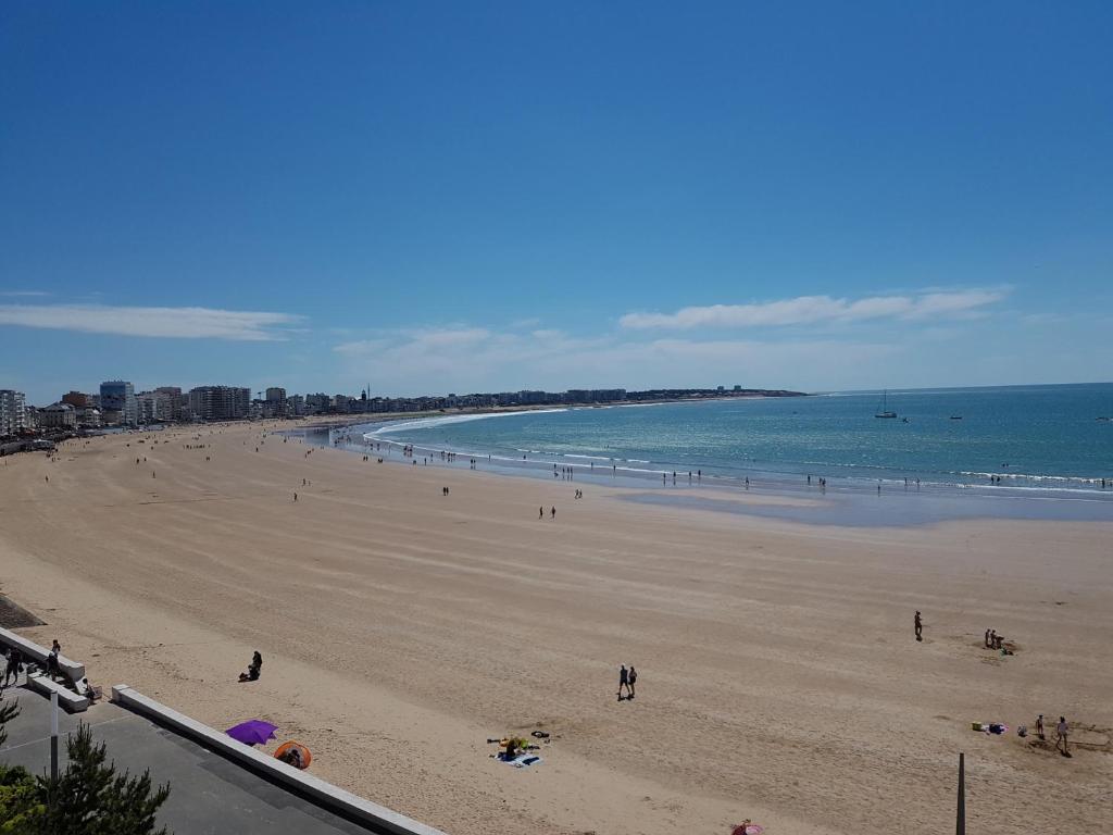 Appartement Appartement Les Sables-d'Olonne, 2 pièces, 4 personnes - FR-1-331-9 3 Promenade Joffre - RÃ©sidence Aigue Marine  4Ãme Ãtage - 85100 Les Sables dʼOlonne