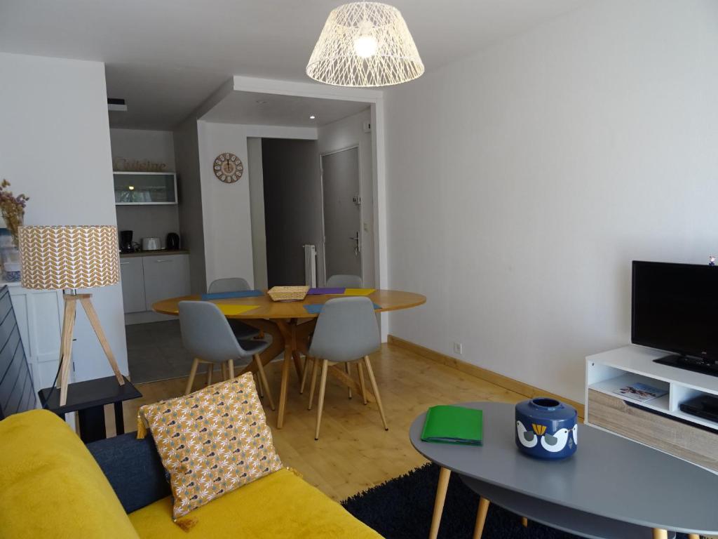 Appartement Appartement Les Sables-d'Olonne, 2 pièces, 4 personnes - FR-1-92-888 45 BOULEVARD LAPLACE 85100 Les Sables dʼOlonne