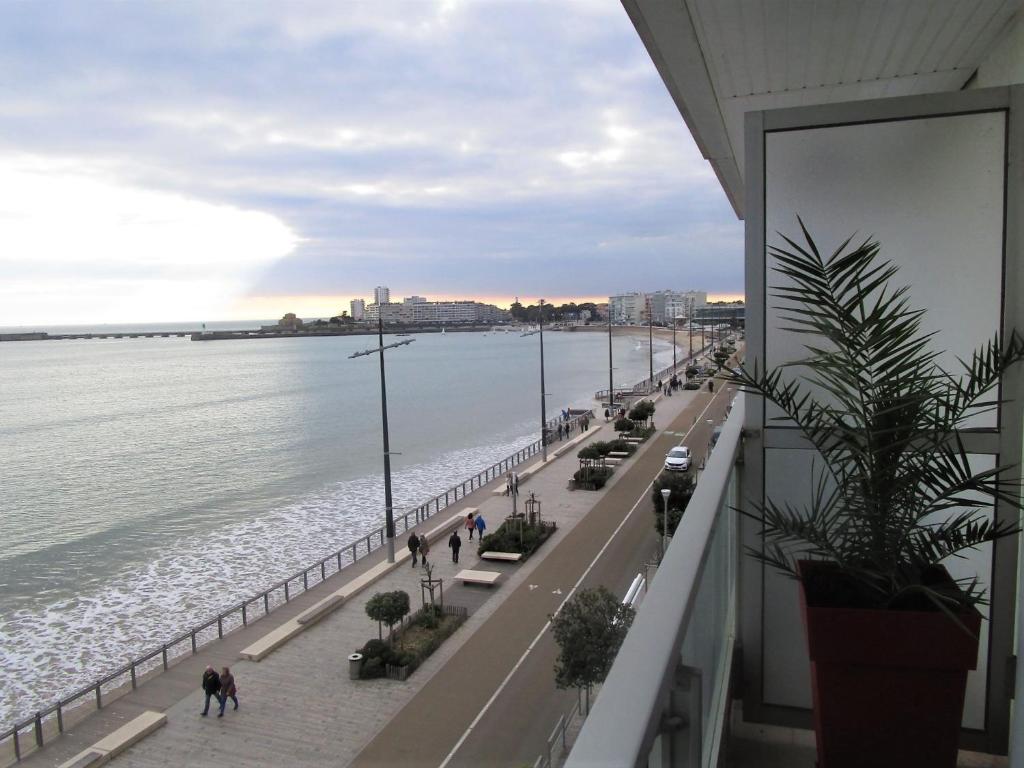 Appartement Appartement Les Sables-d'Olonne, 3 pièces, 4 personnes - FR-1-197-376 7 Promenade Lafargue - RÃ©sidence La Plage 4Eme  - 85100 Les Sables dʼOlonne