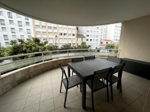 Appartement Appartement Les Sables-d'Olonne, 3 pièces, 5 personnes - FR-1-197-537 24 Cours Blossac RESIDENCE L AMIRAL - BAT A 1er étage 85100 Les Sables dʼOlonne Pays de la Loire