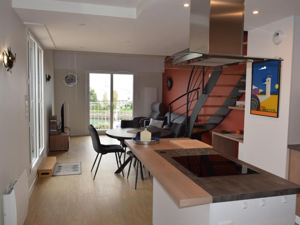 Appartement Appartement Les Sables-d'Olonne, 3 pièces, 6 personnes - FR-1-197-522 13 rue Joseph Bénatier résidence les cormorans FOC 301 85100 Les Sables dʼOlonne