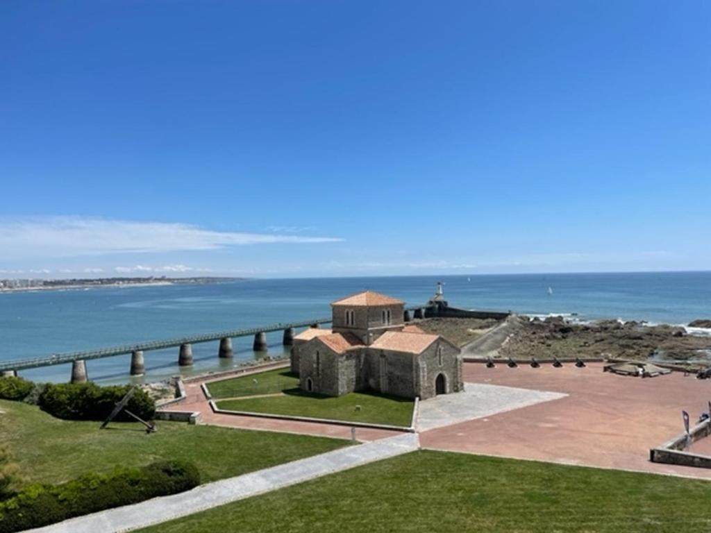 Appartement Les Sables-d'Olonne, 3 pièces, 6 personnes - FR-1-422-28 Le Valparaiso Promenade Jean XXIII B1 5ème étage, 85100 Les Sables dʼOlonne