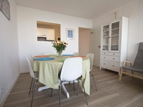 Appartement Les Sables-d'Olonne, 3 pièces, 6 personnes - FR-1-92-758