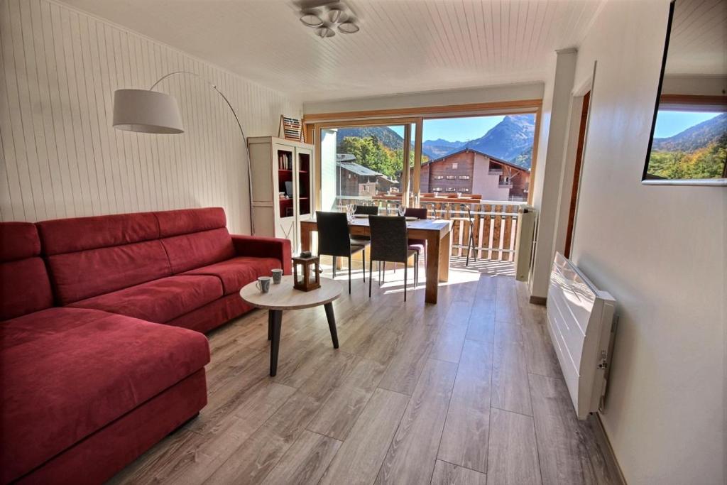 APPARTEMENT LUMINEUX AVEC 2 BALCONS - MORZINE - 6 PERSONNES - NANTAUX 17 B Route de la Plagne 1194, 74110 Morzine