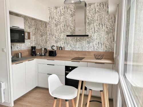 Appartement lumineux avec balcon et parking
