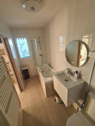 Appartement lumineux avec vue sur mer