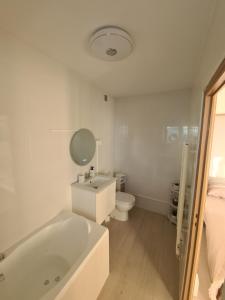 Appartement lumineux avec vue sur mer