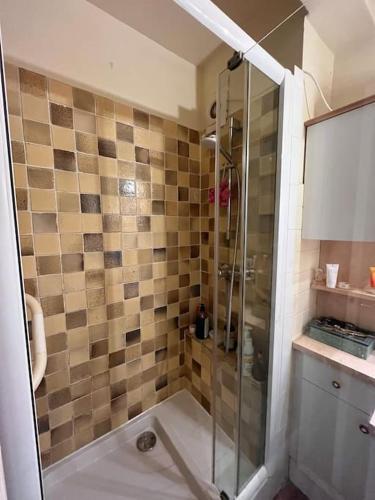 Appartement lumineux/Bright apartment