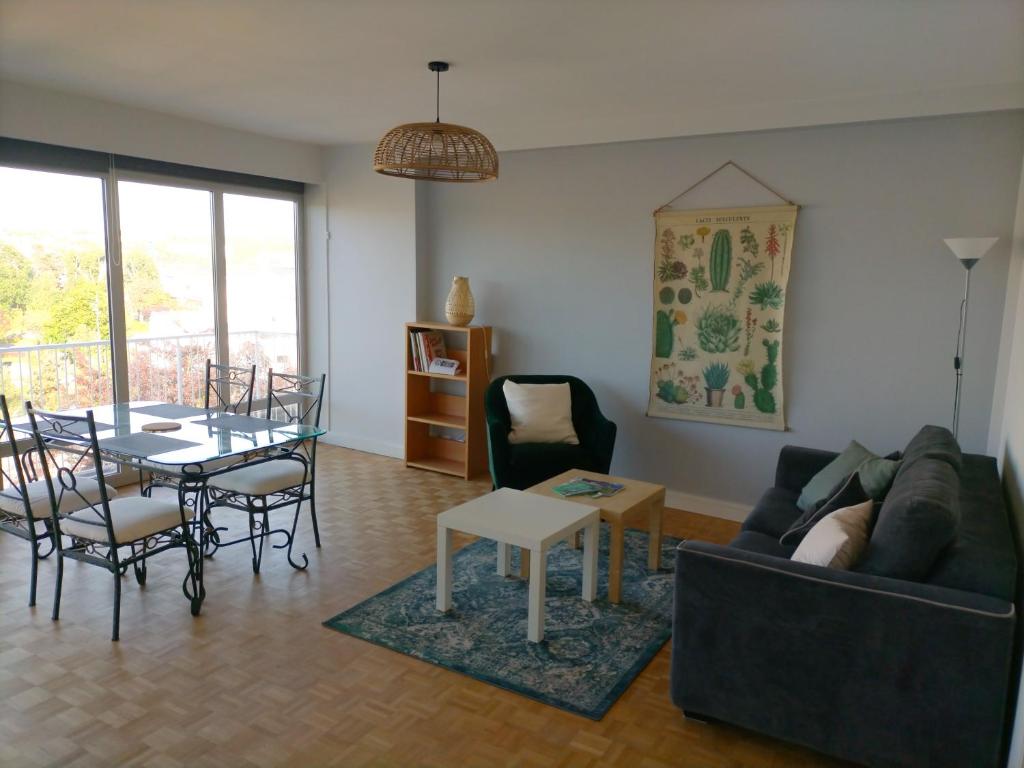 Appartement Appartement lumineux et spacieux en centre ville 12bis Boulevard Maréchal Joffre 76200 Dieppe