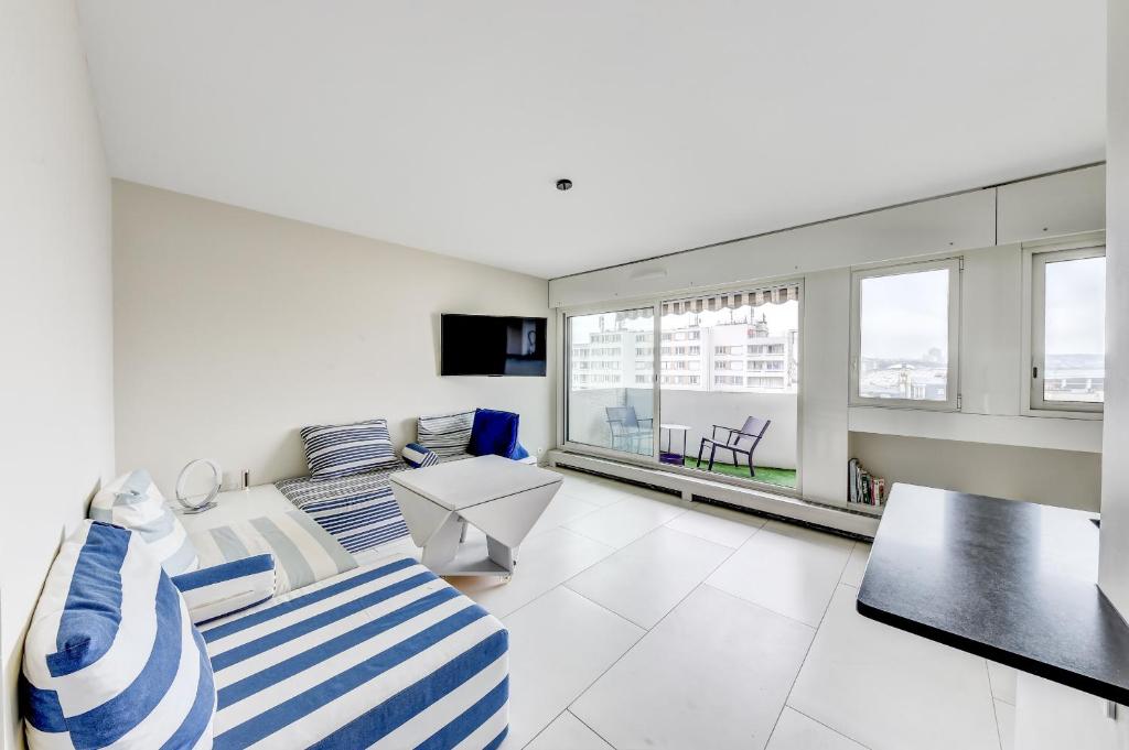 Appartement lumineux pour 2 - Porte de Versailles Rue de Vaugirard, 374, 75015 Paris
