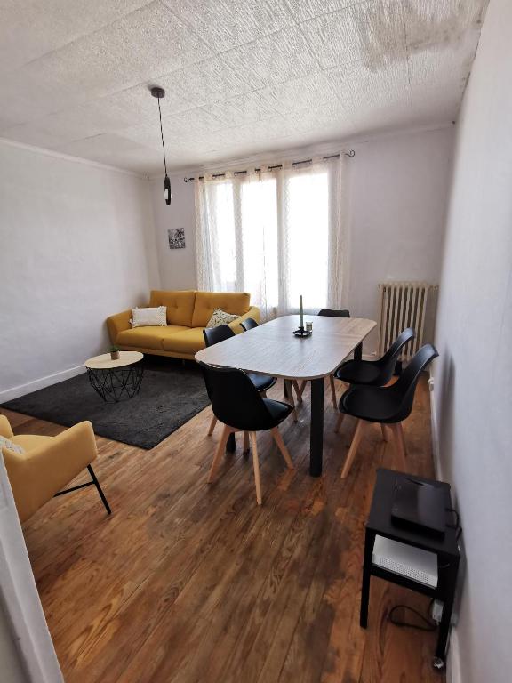 Appartement Appartement lumineux vue Pic du Midi Rue du Pic du Midi 65300 Lannemezan