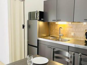 Appartement Lumio, 1 pièce, 2 personnes - FR-1-63-322