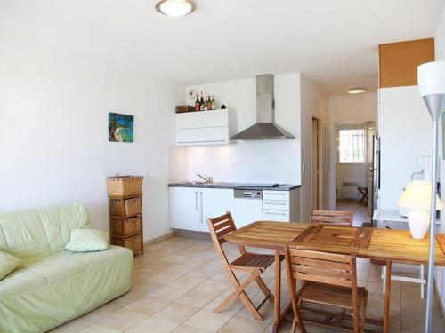 Appartement Lumio, 2 pièces, 4 personnes - FR-1-63-299