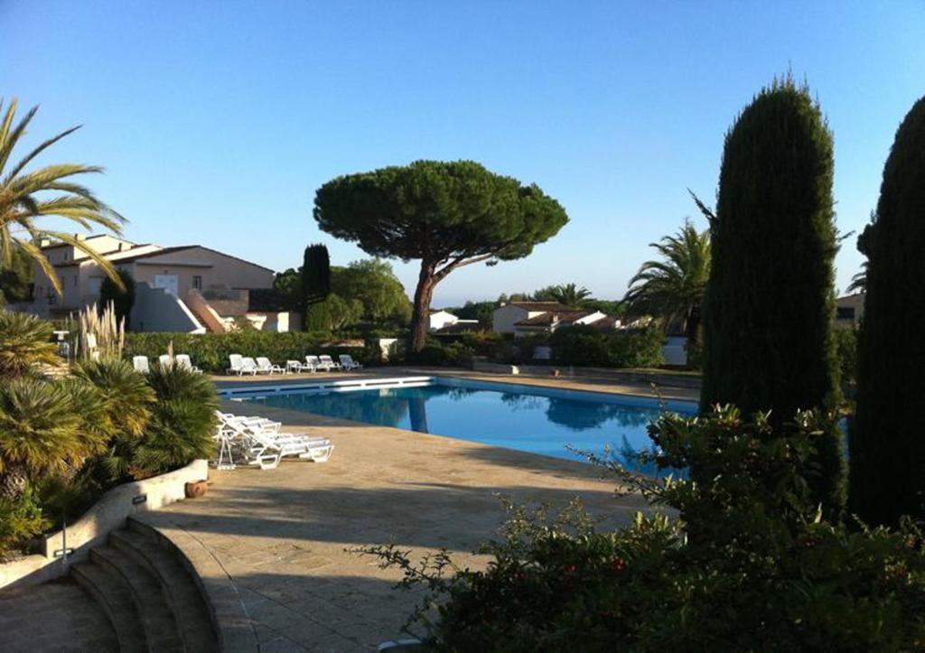 Appartement luxueux à 100m de la plage residence les jardins du Pinet 167 Traverse des Tours, 83350 Saint-Tropez