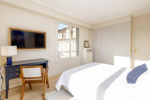 Appartement luxueux vue mer à Deauville avec services