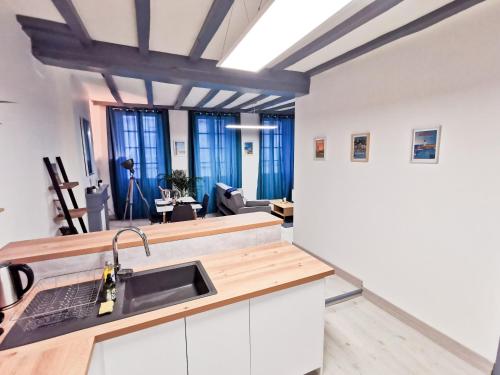 Appartement Ma Douce Charente - Superbe T3 Design et Fonctionnel - Hyper Centre à Saintes