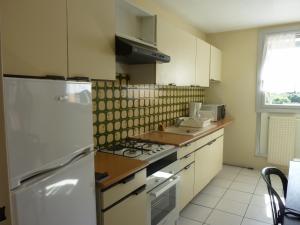 Appartement Appartement Mady 1er étage 12 Place des Troubadours 13200 Arles Provence-Alpes-Côte d\'Azur