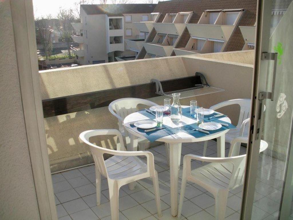 Appartement Appartement Marseillan-Plage, 2 pièces, 4 personnes - FR-1-326-395 Avenue Des Campings -  - 34340 Le Castellas