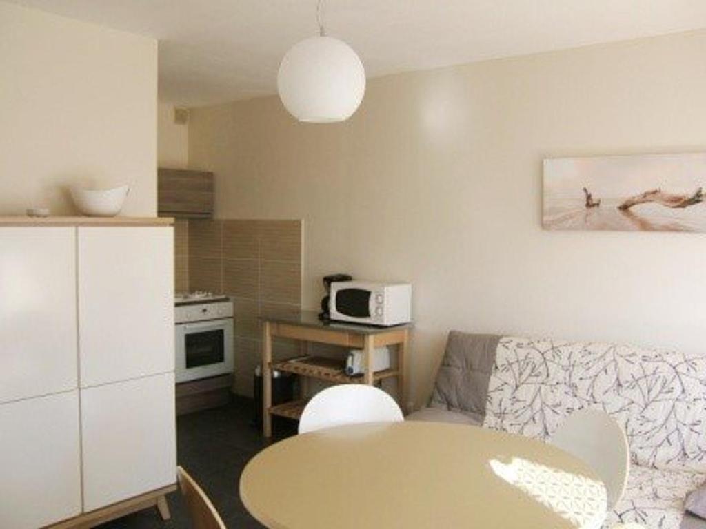 Appartement Appartement Marseillan-Plage, 2 pièces, 4 personnes - FR-1-326-495 Chemin De L'Airette -  - 34340 Le Castellas